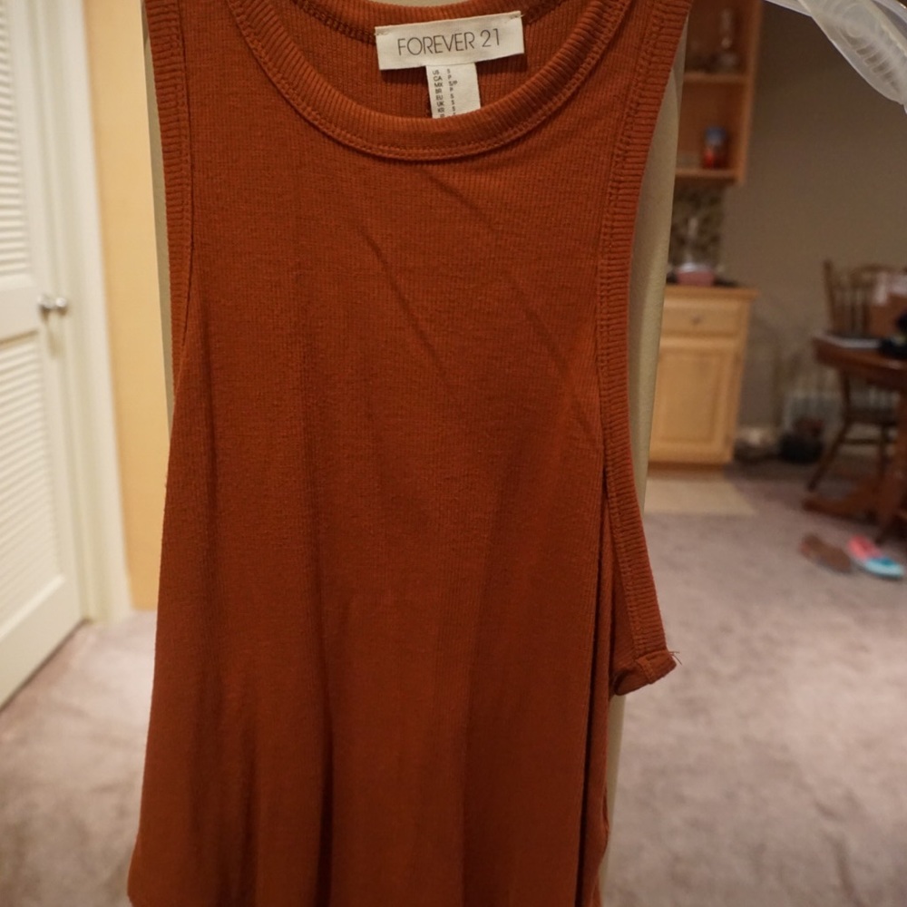 Cropped tank top